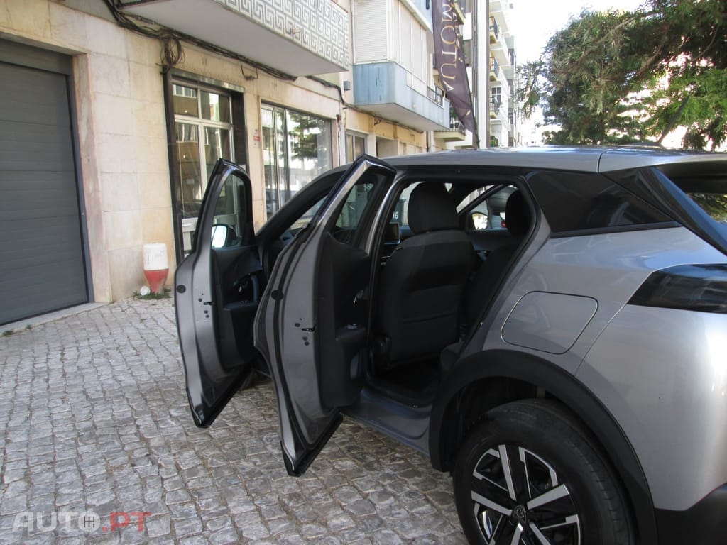 Peugeot 2008 1.2 PureTech Active
