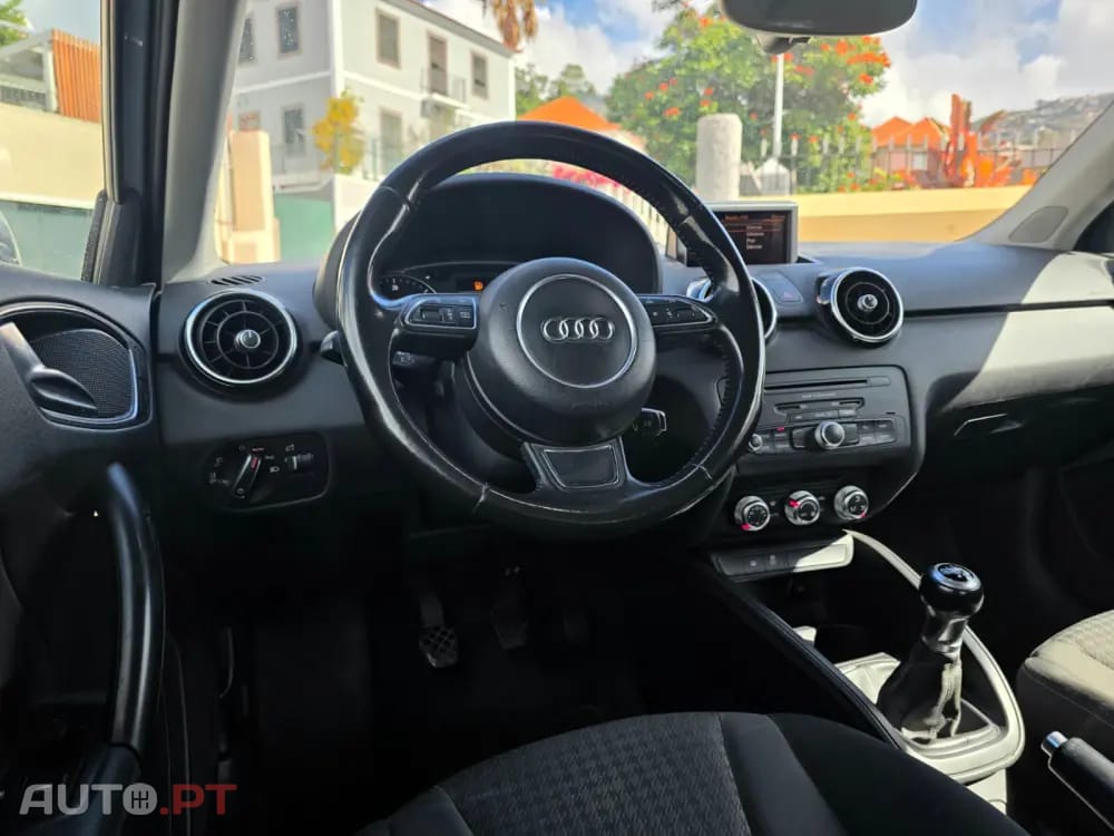 Audi A1 1.6 TDI S-line