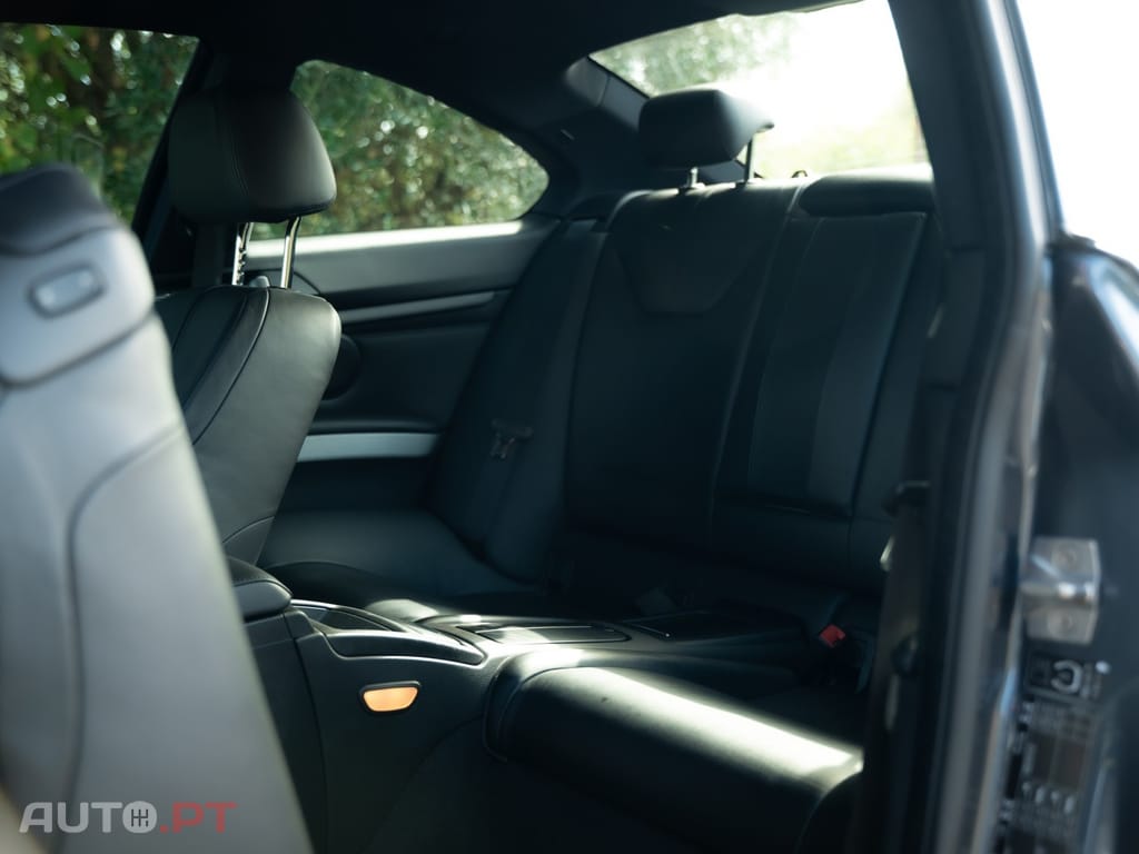 BMW M3 Auto