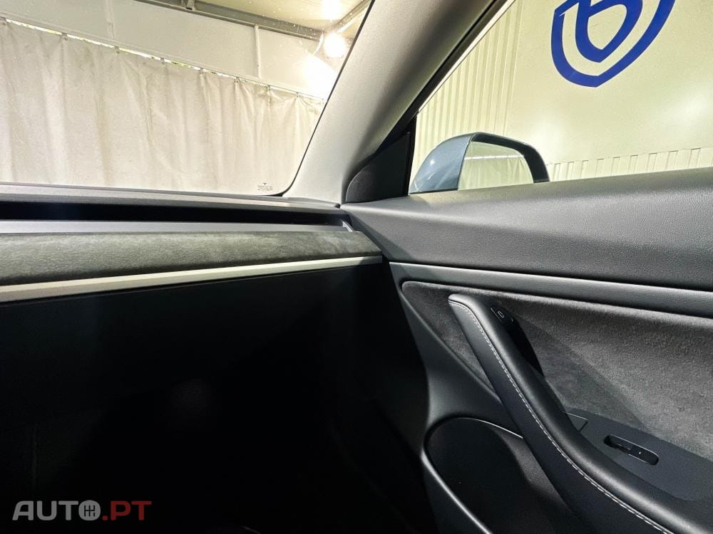 Tesla Model 3 Long Range AWD Dual Motor
