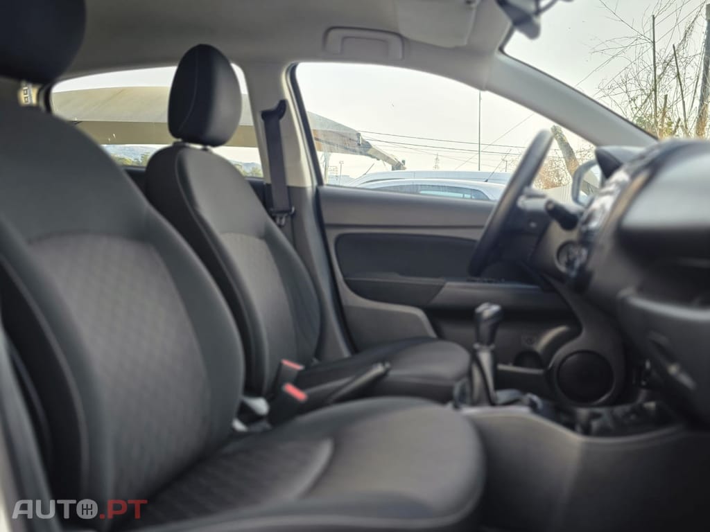 Mitsubishi Space Star 1.2 Intense