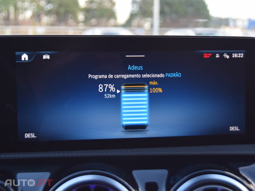 Mercedes-Benz A 250 e AMG Line