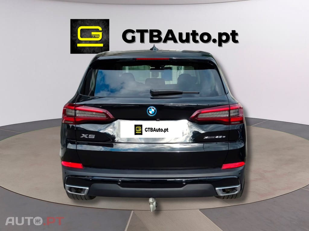 BMW X5 I.V.A DEDUTIVEL xDrive45e
