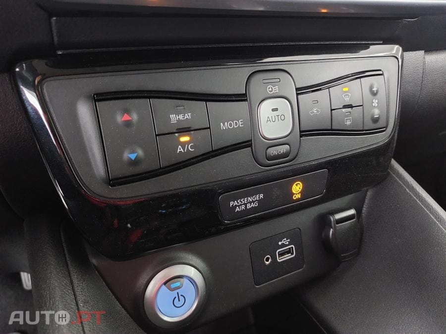 Nissan Leaf N-Connecta