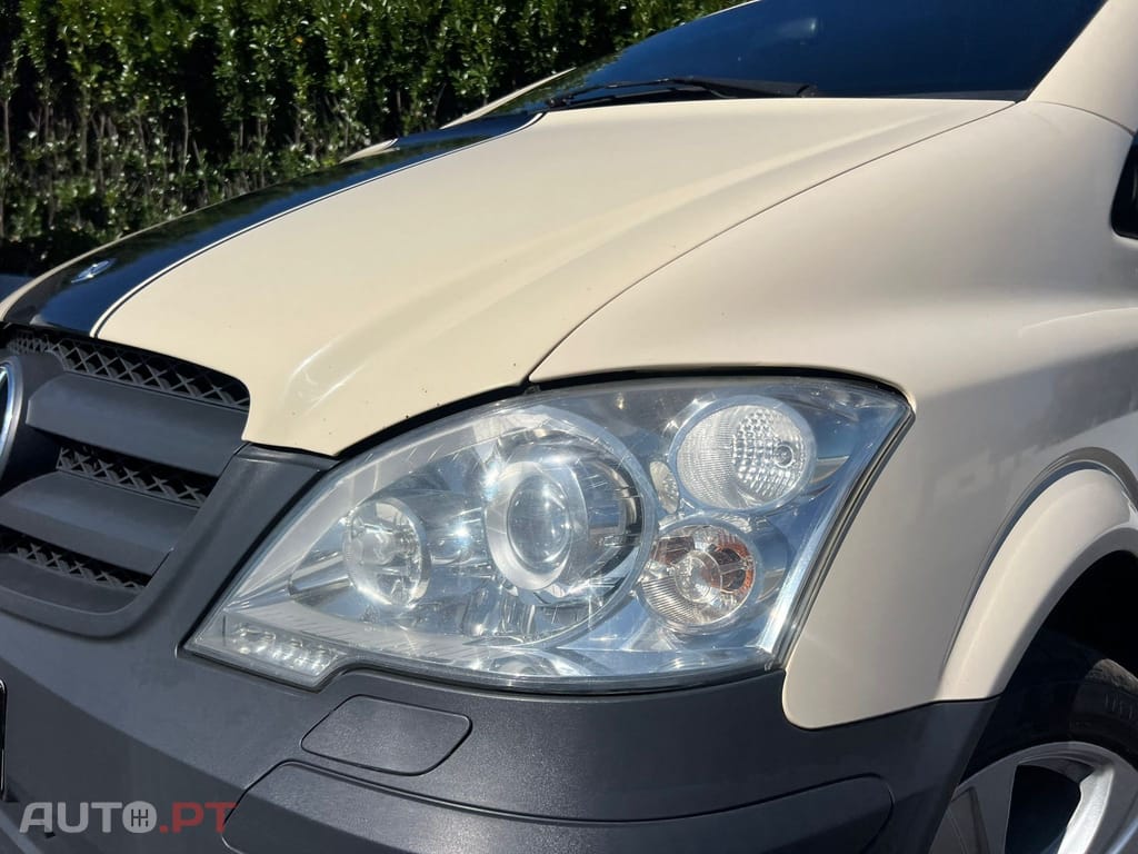 Mercedes-Benz Vito 9 LUGARES