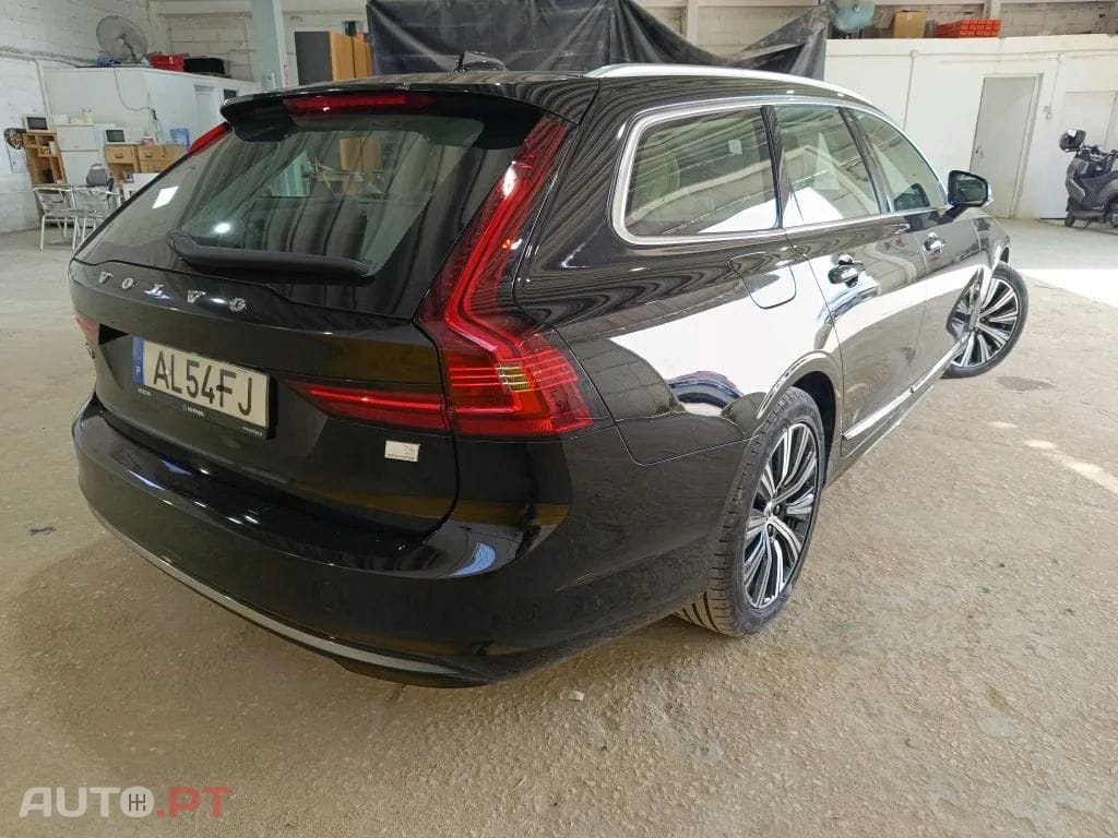 Volvo V90 2.0 T6 PHEV Inscription Expression AWD