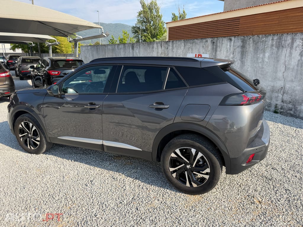 Peugeot 2008 PureTech 100 Allure