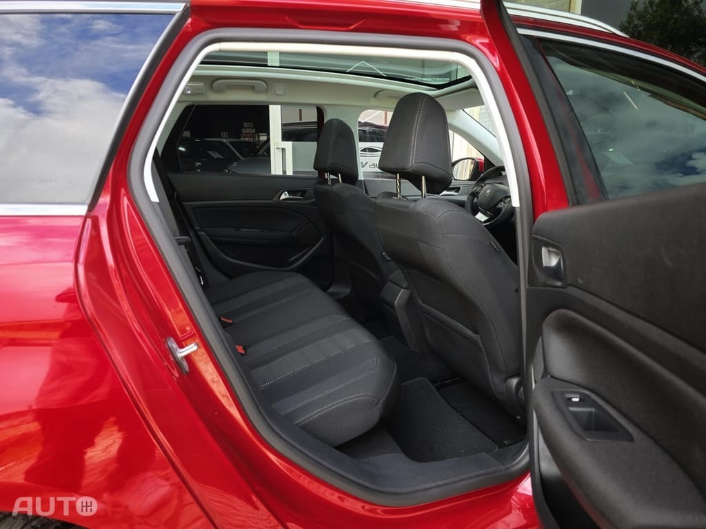 Peugeot 308 SW 1.6 BlueHDi Allure