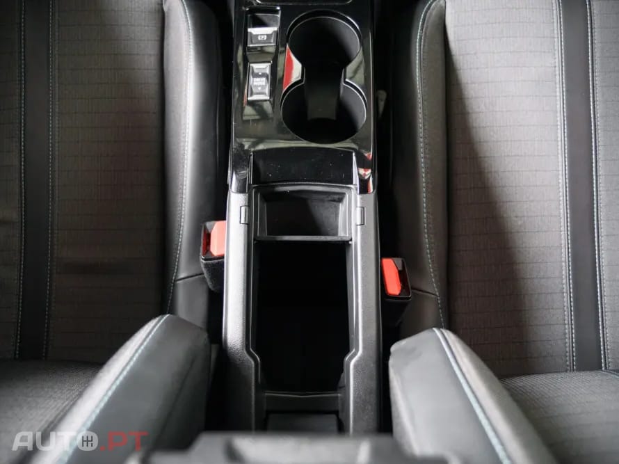 Peugeot 2008 PureTech 130 EAT8 Allure