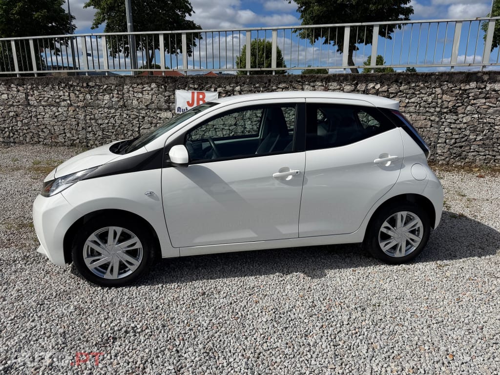 Toyota Aygo 1.0 X-Play+AC+X-Touch