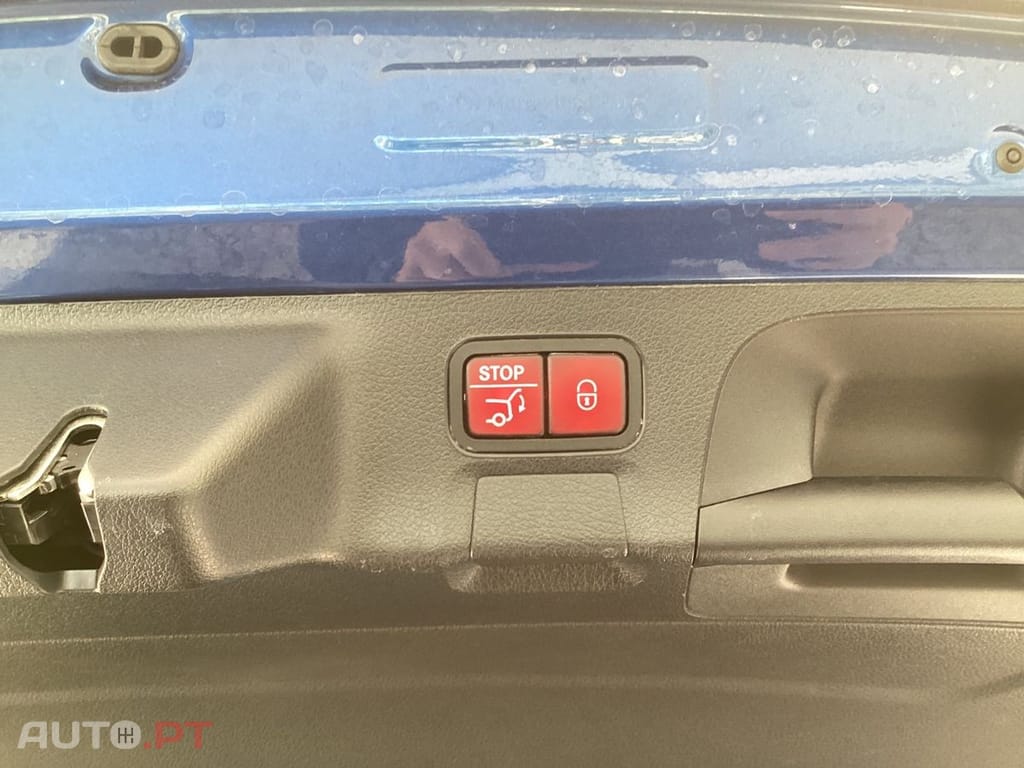 Mercedes-Benz CLA 250 e Shooting Brake AMG Line