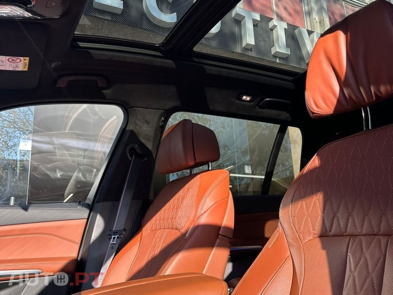 BMW X7 40 d xDrive Pack M Desportivo