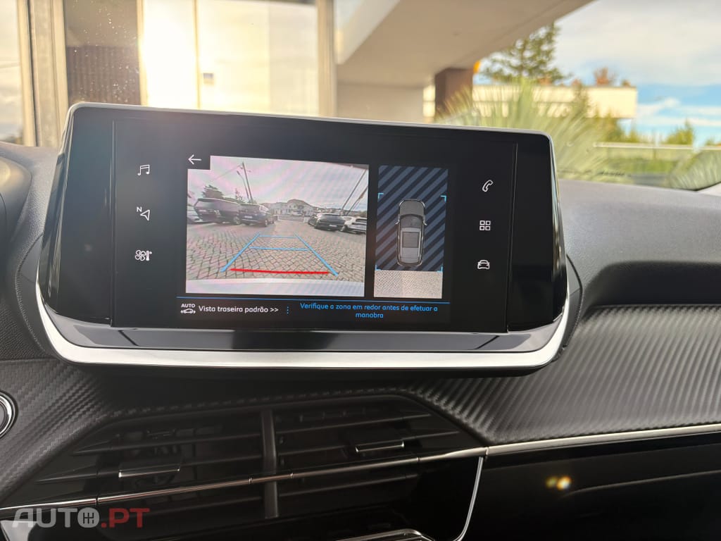 Peugeot 2008 1.5 BlueHDi Allure Pack