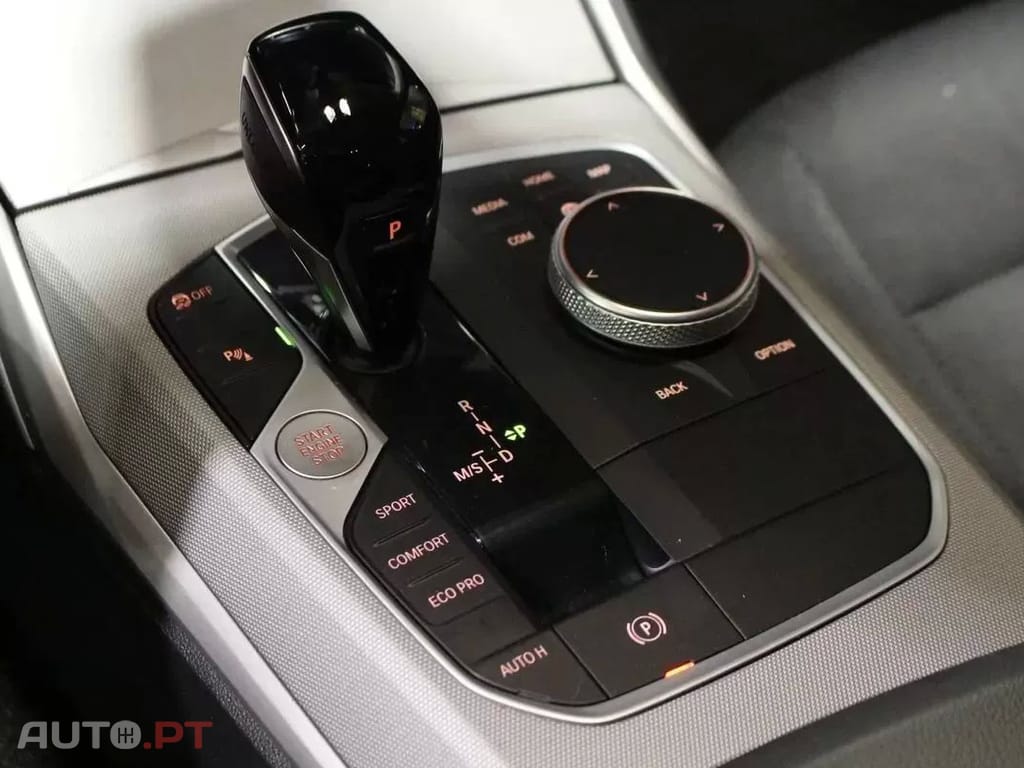 BMW 318 d Line Luxury Auto