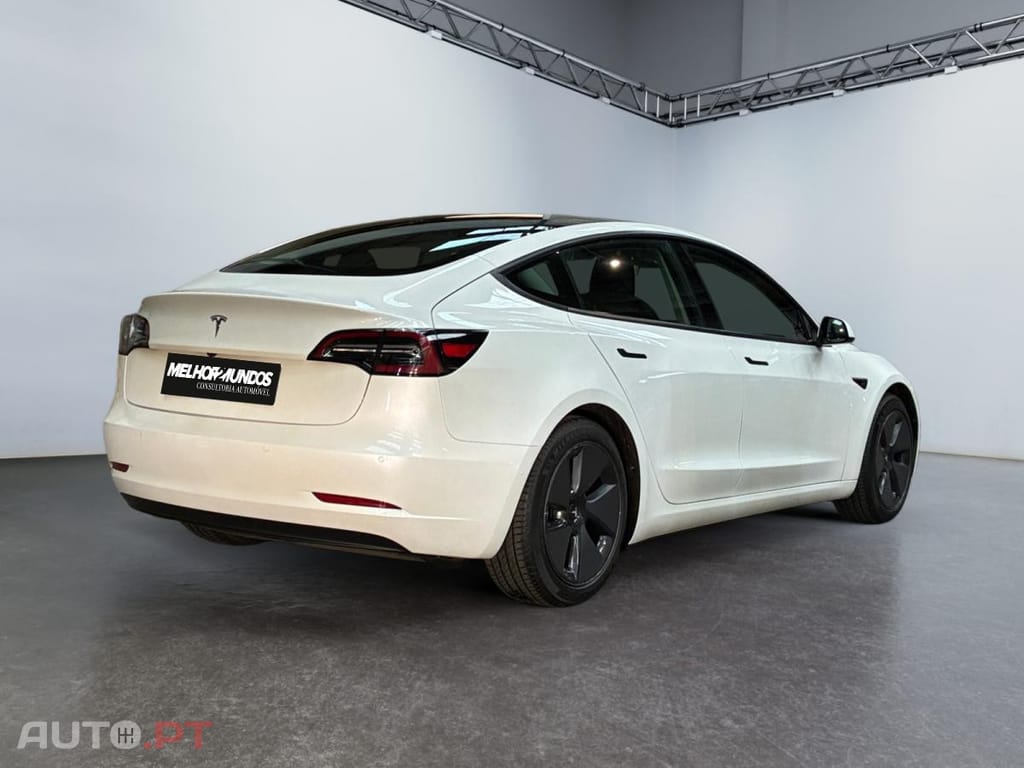 Tesla Model 3 Standard Range Plus RWD