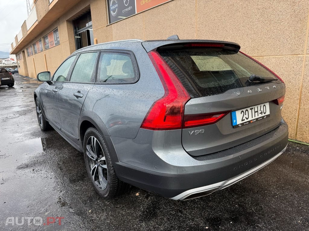 Volvo V90 Cross Country 2.0 D4 Pro AWD Geartronic