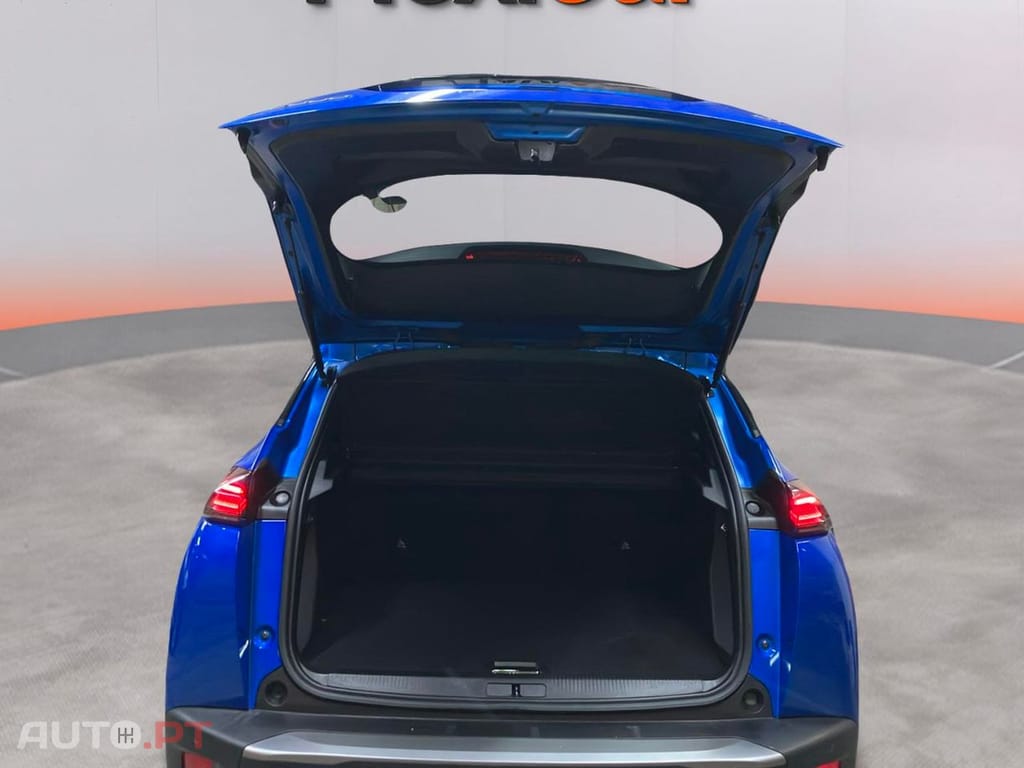 Peugeot E-2008 50 kWh GT