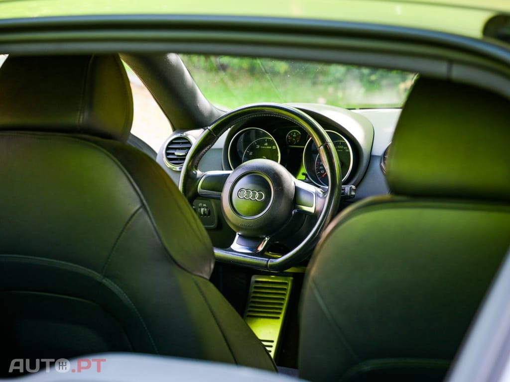 Audi TT 2.0 TFSi S-line S tronic