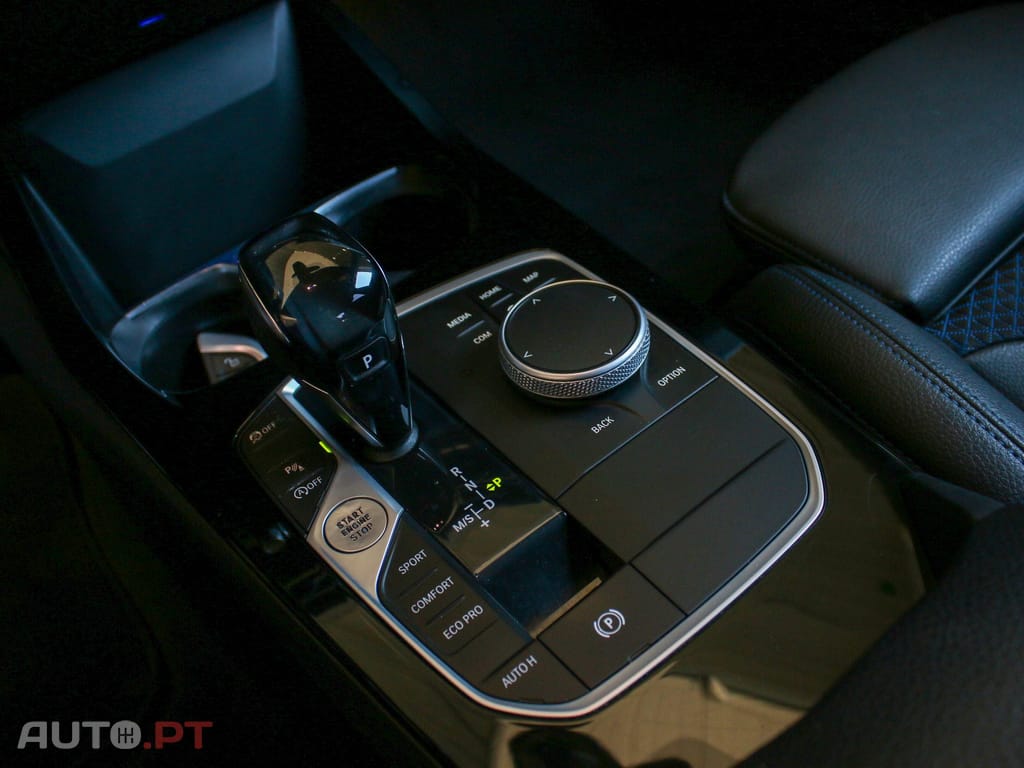 BMW 216 d Pack Desportivo M