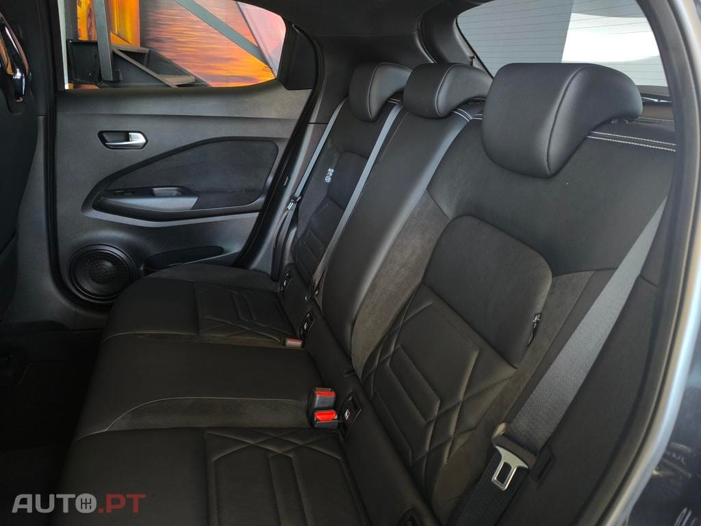 Nissan Juke 1.0 DIG-T N-DESIGN CHIC TWO TONE SILVER DCT 114 CV