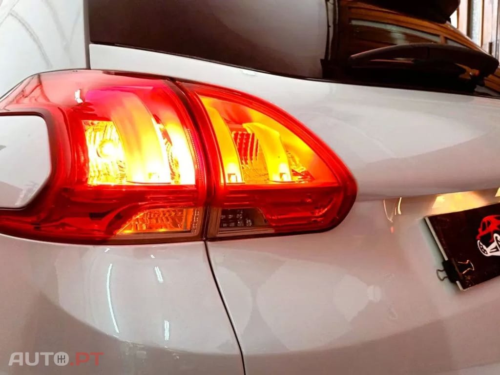 Peugeot 2008 1.2 PureTech Allure