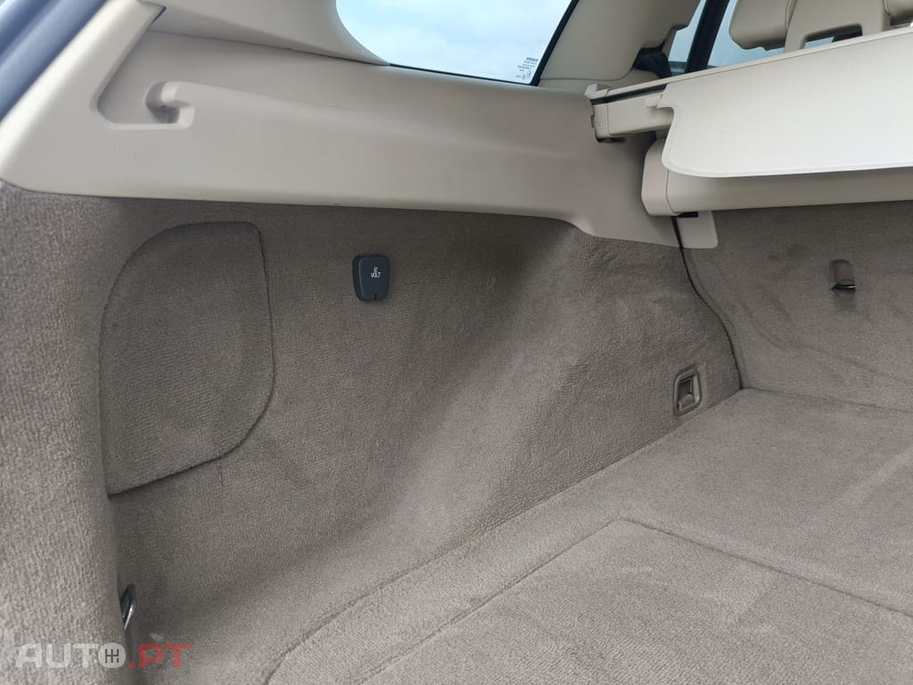 Volvo V60 1.6 D2 Drive Momentum Start/Stop