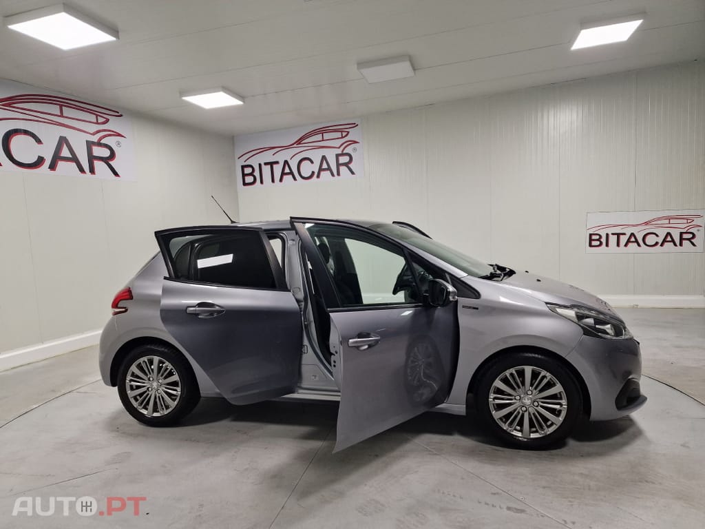 Peugeot 208 1.5 BLUEHDI 102CV SIGNATURE GPS CAMARA TRASEIRA