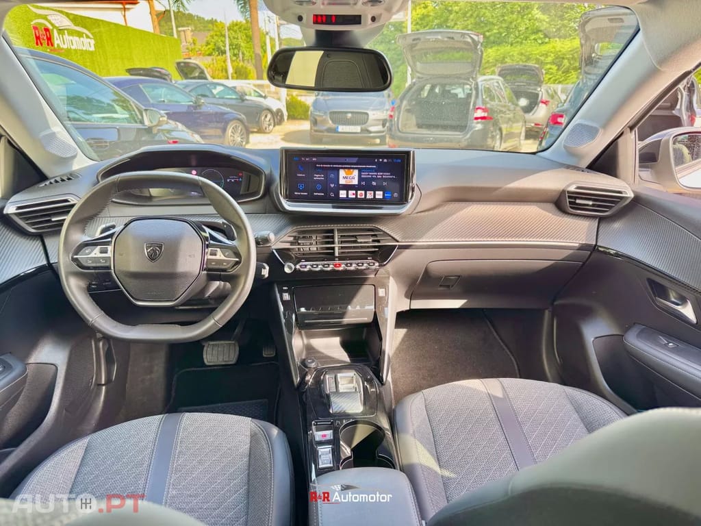 Peugeot 208 1.2 Hybrid Allure e-DCS6