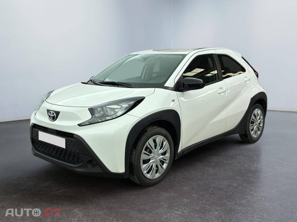 Toyota Aygo X 1.0 VVT-i Active