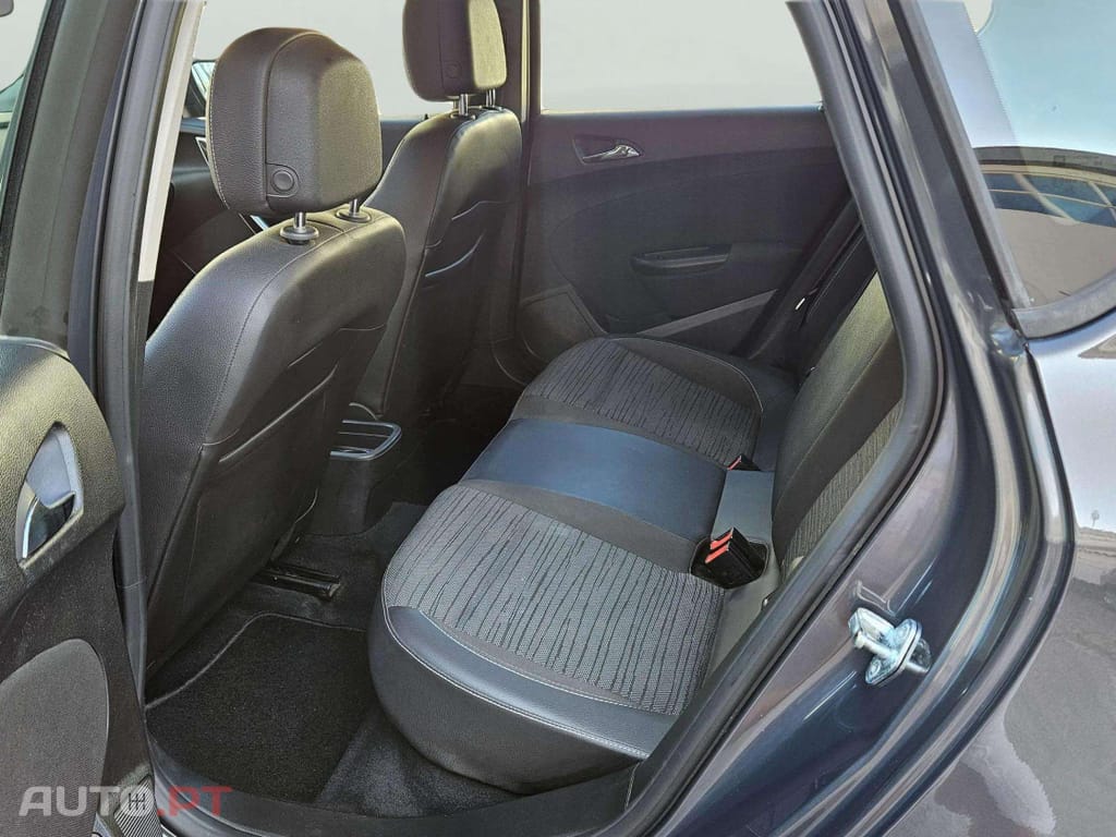 Opel Astra 1.6 150 anos
