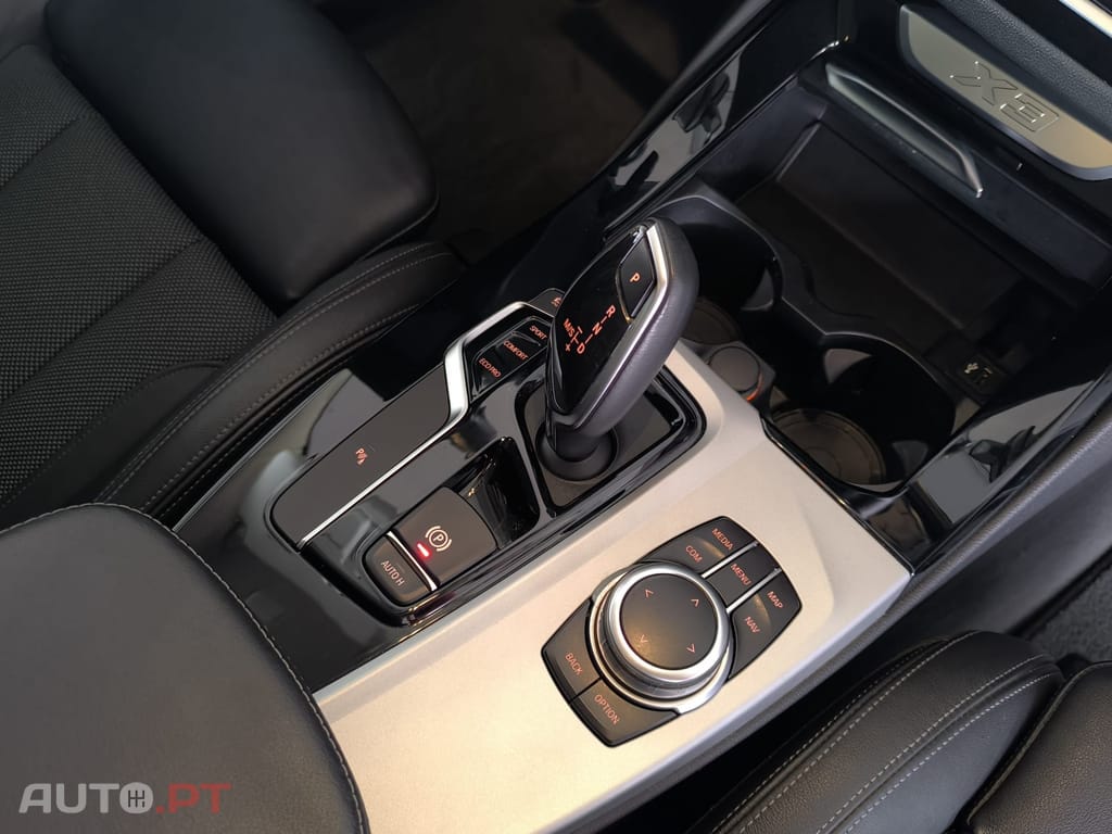 BMW X3 18 d sDrive Advantage Auto