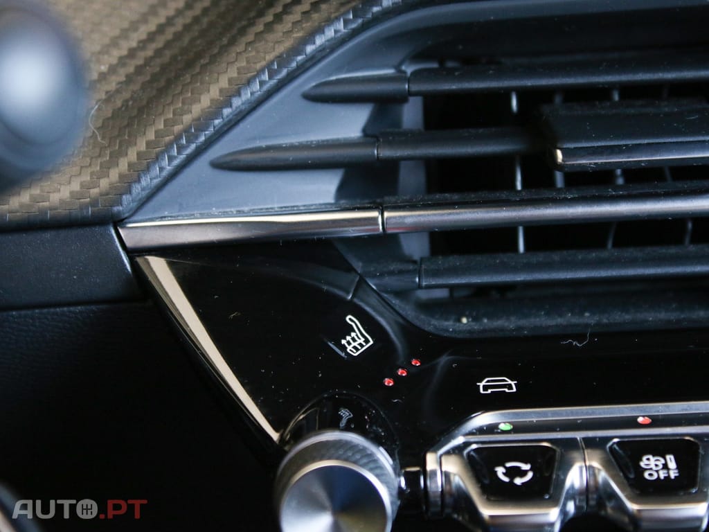 Peugeot 2008 1.2 PureTech Allure