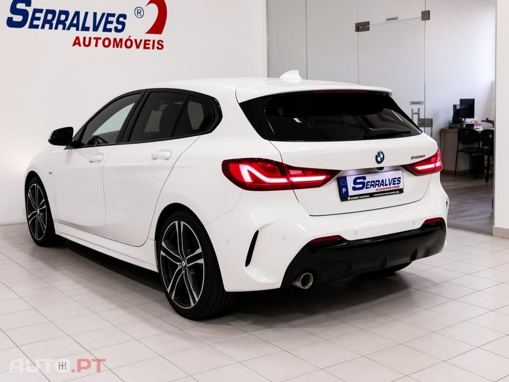 BMW 116 d Pack Desportivo M Auto