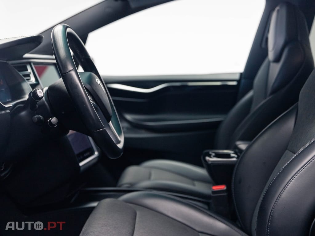 Tesla Model X 75