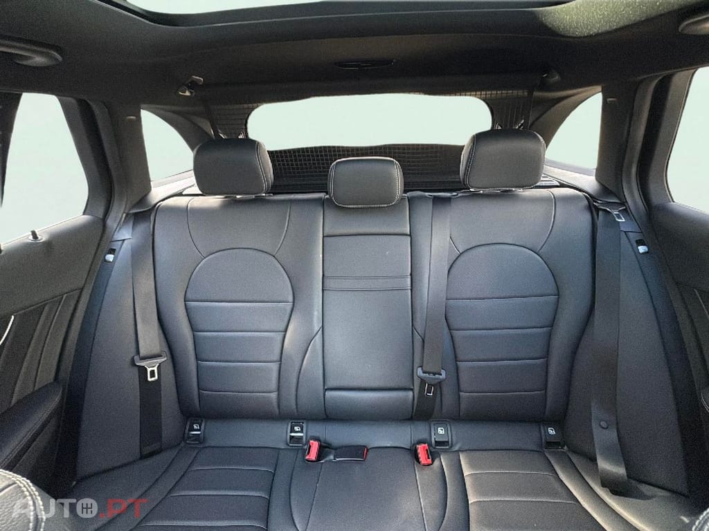 Mercedes-Benz C 300 BlueTEC Hybrid AMG Line