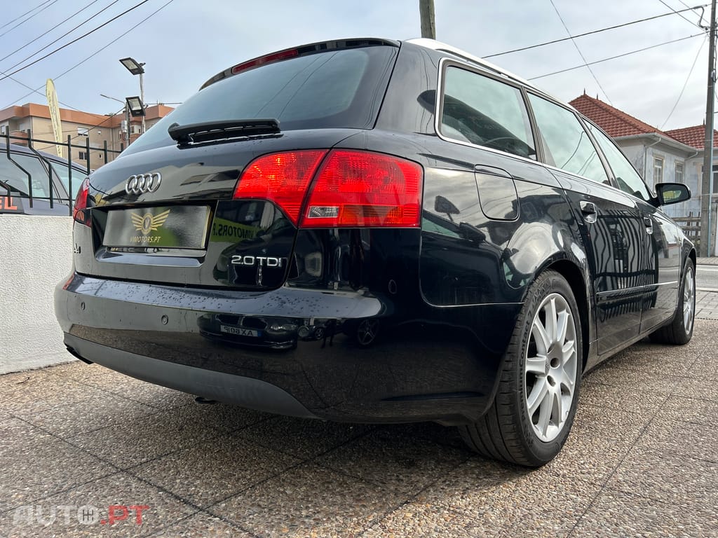 Audi A4 Avant 2.0 TDI S-LINE MULTI.