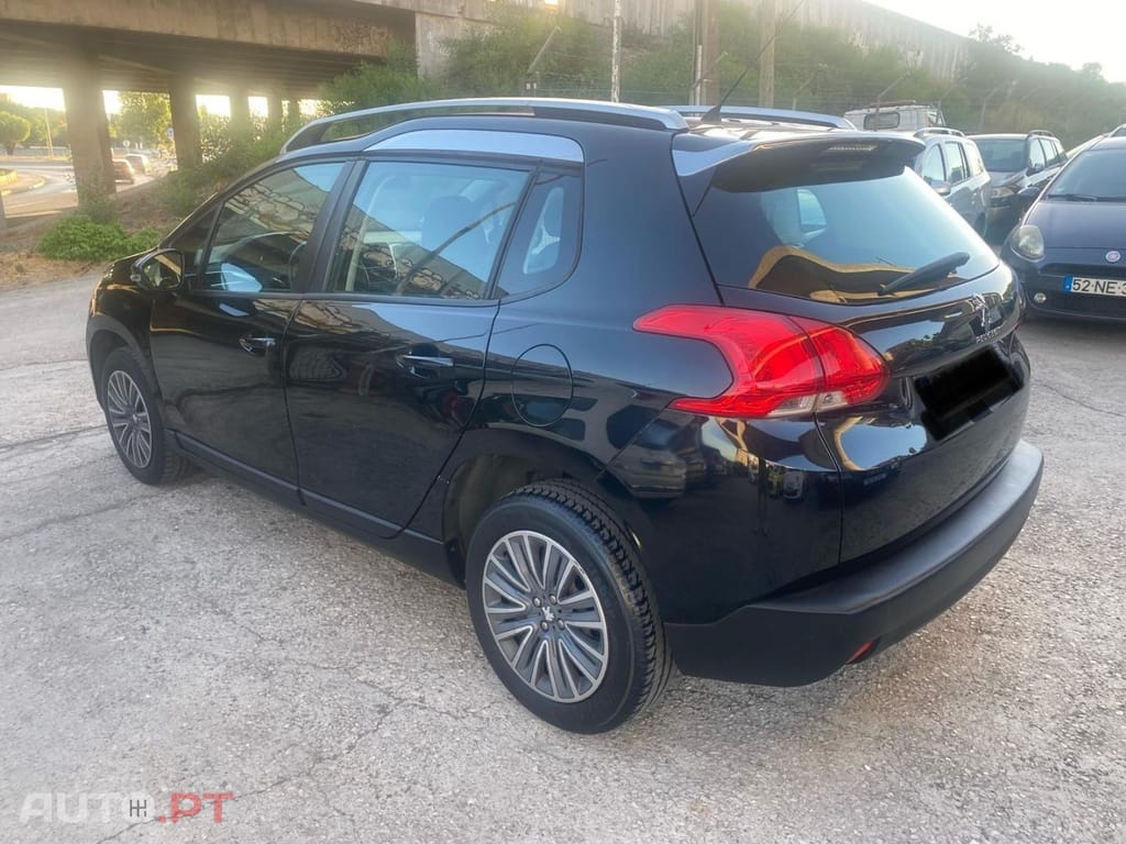 Peugeot 2008 1.2 PureTech Style