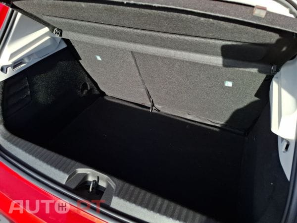 Renault Clio TCe 100 Intens