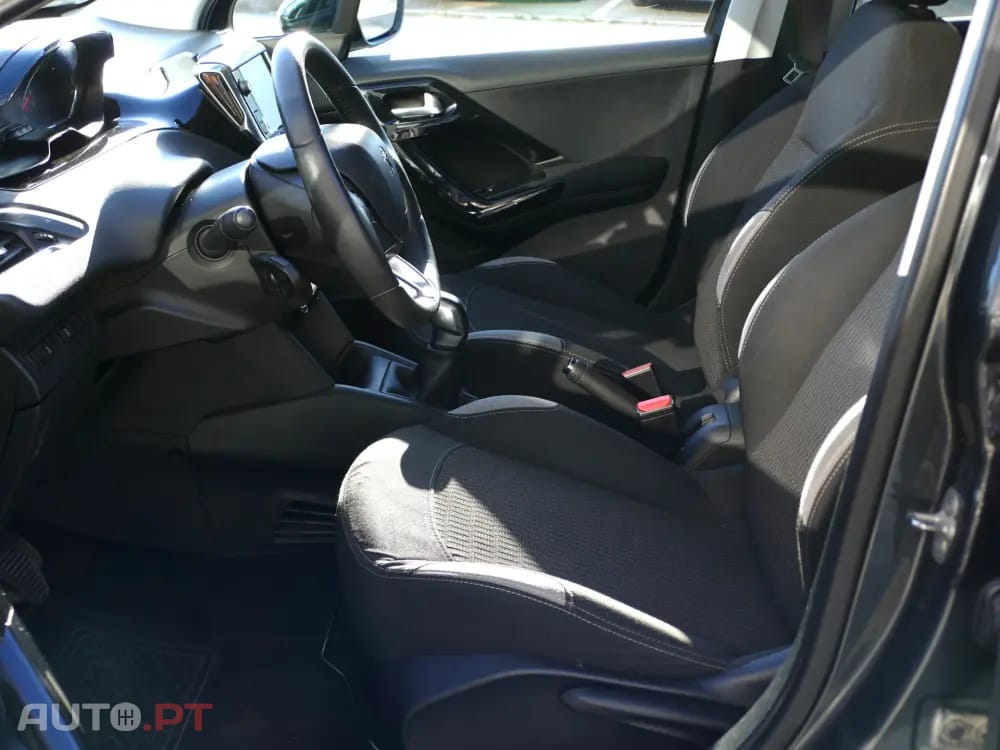 Peugeot 208 1.4 HDi Active