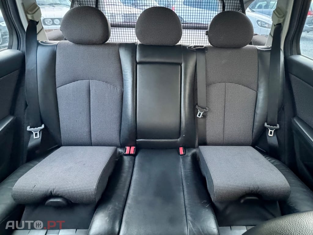 Mercedes-Benz E 220 CDi Avantgarde