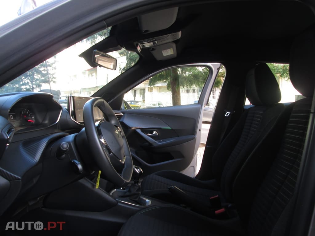 Peugeot 2008 1.2 PureTech Active