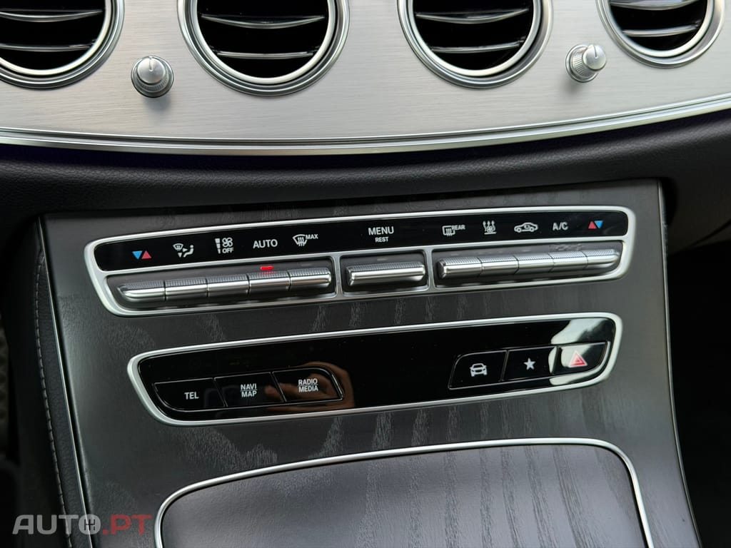 Mercedes-Benz E 300 e AMG Line