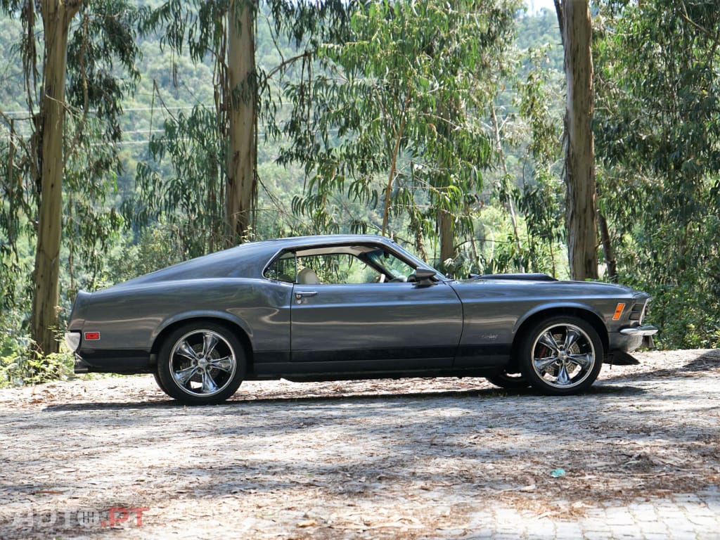 Ford Mustang Mach 1