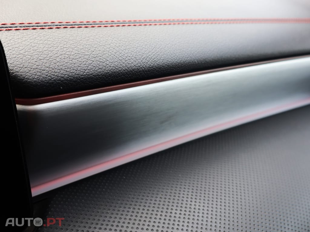 Mercedes-Benz CLA 180 d Shooting Brake AMG Premium Plus