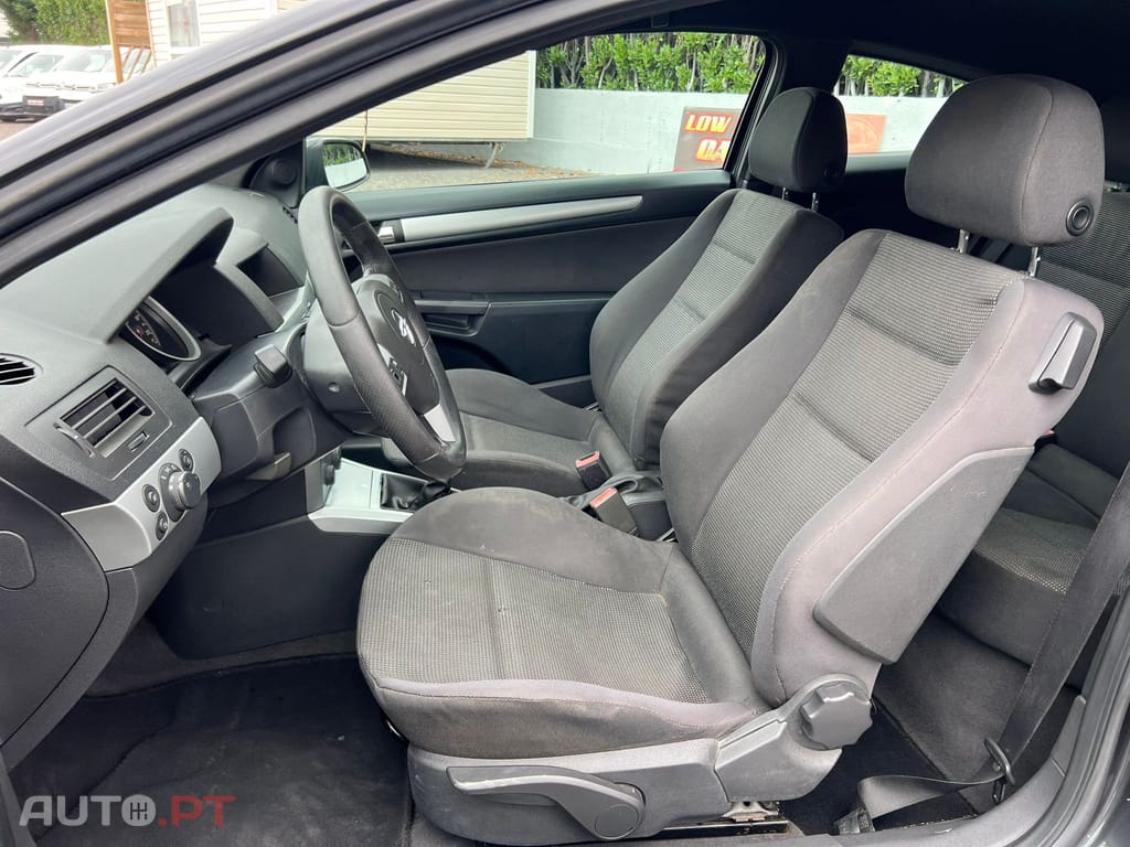 Opel Astra GTC 1.3 CDTi