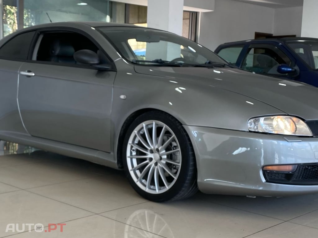 Alfa Romeo GT 1.9 JTD M-JET Q2