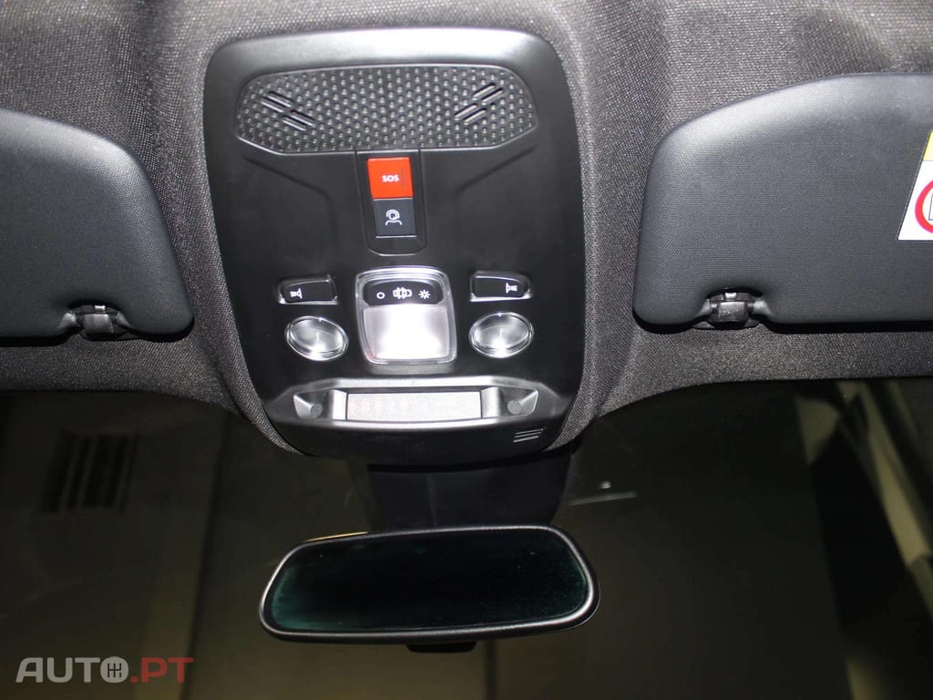 Peugeot 2008 1.2 Hybrid Allure e-DCS6