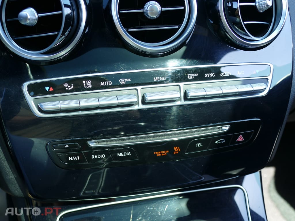 Mercedes-Benz C 220 d AMG Line