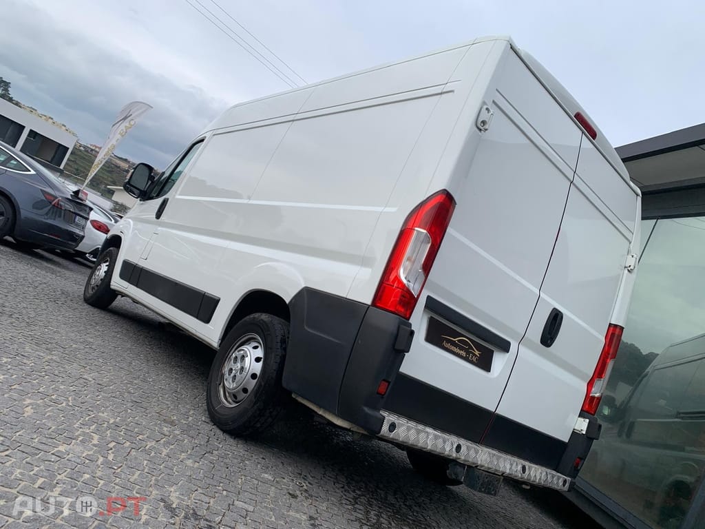 Peugeot Boxer 2.2 BlueHDi 335 L2 CD