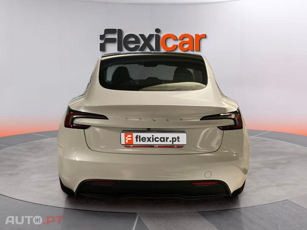 Tesla Model 3 Tração Traseira